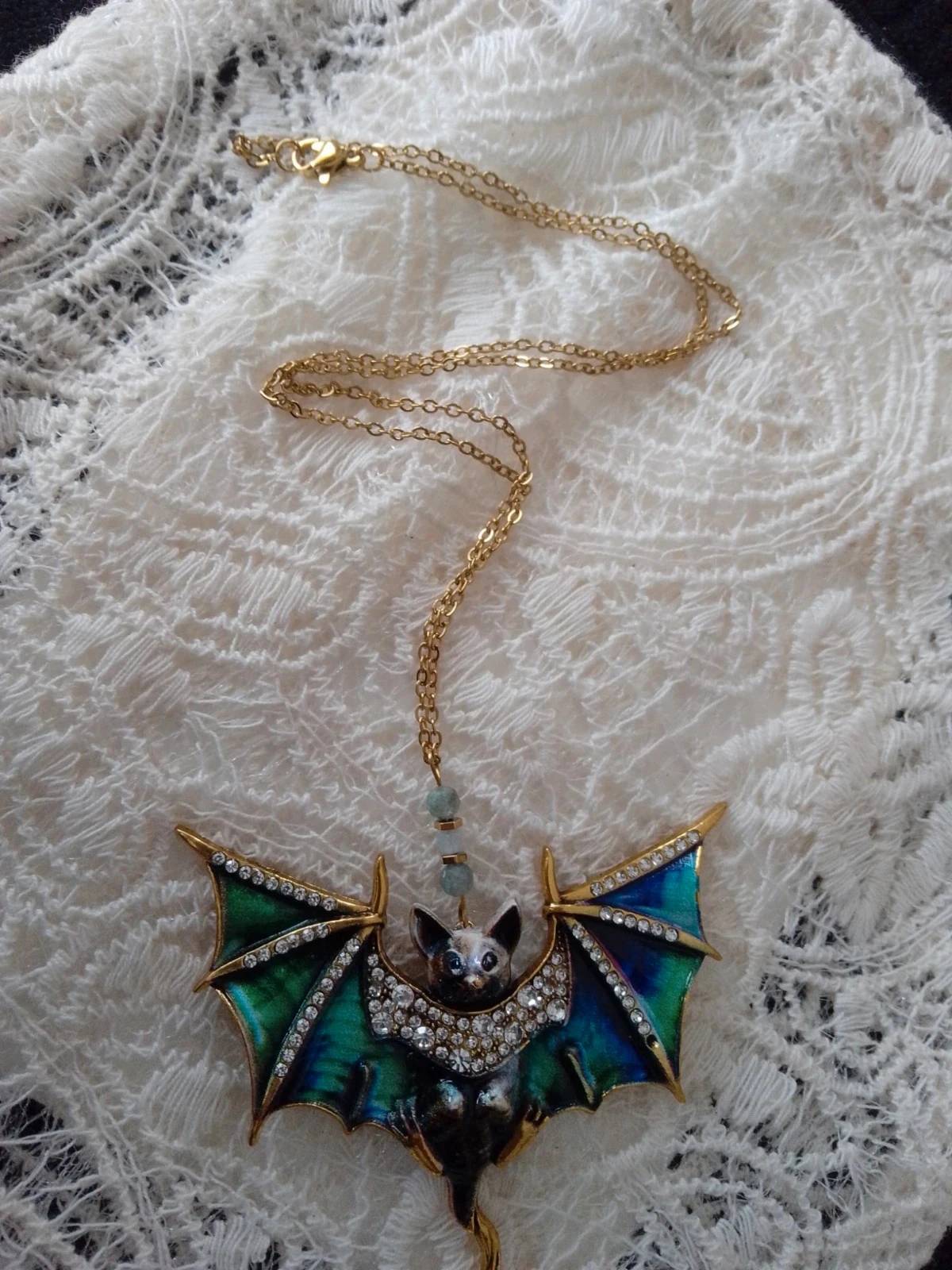 Collier chauve souris dorée avec pierres naturelles – photo 4